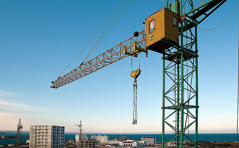 Construction crane