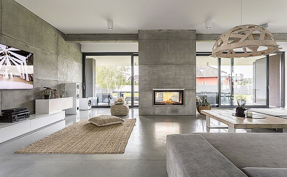 Spacious villa with cement wall